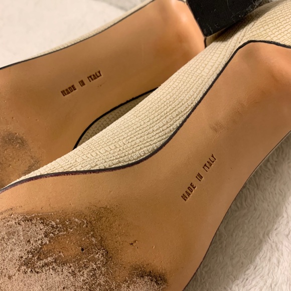 SALVATORE FERRAGAMO Narrow Fit Cream Kitten Heels - Picture 8 of 10